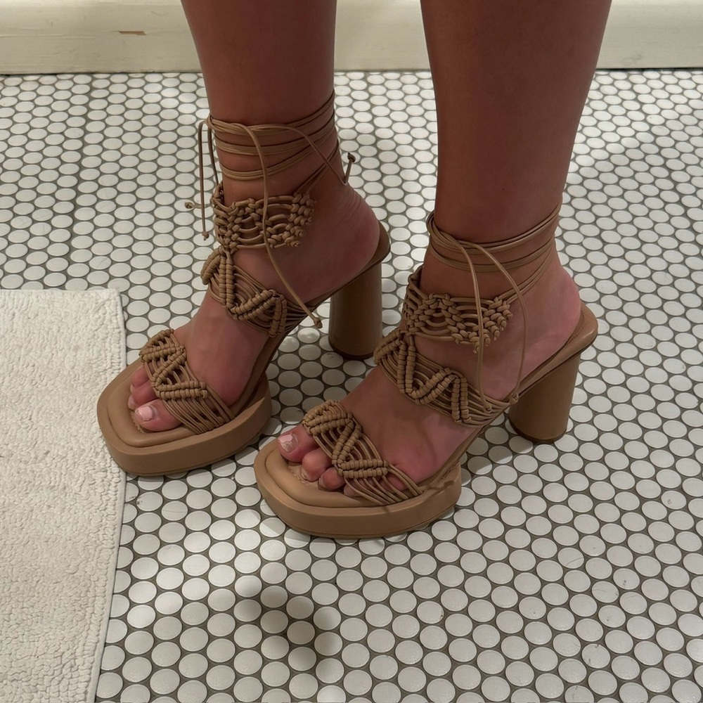 Elegant Tan Women's Heeled Sandals